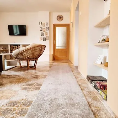 Apartmán štýlový Andrea Blízko Snowlandu Valča