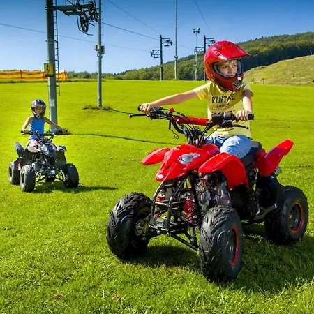 štýlový Andrea Blízko Snowlandu * Valča