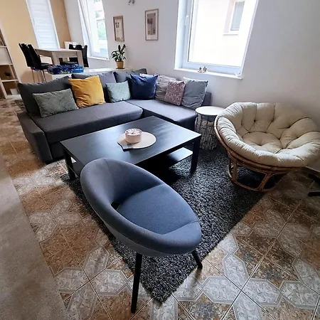 štýlový Andrea Blízko Snowlandu Apartmán Valča